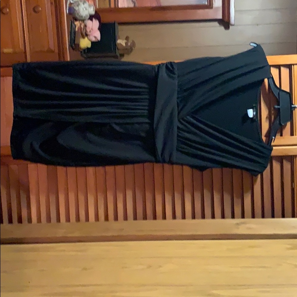 Black short sleeve dress size small